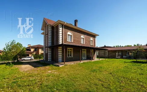 2-этажный коттедж 528.9 м² с отделкой