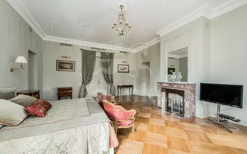 2-этажный коттедж 900 м² с отделкой