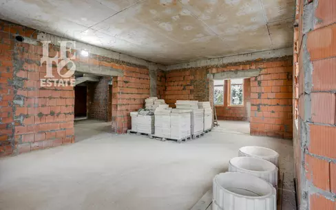 2-этажный коттедж 860 м² без отделки