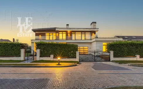 2-этажный коттедж 961 м² с отделкой