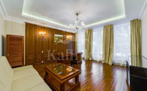 2-этажный таунхаус 720 м² с отделкой