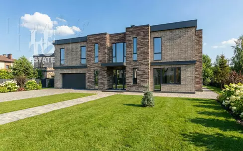 2-этажный коттедж 520.5 м² без отделки