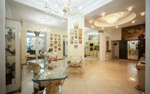 2-этажный коттедж 939 м² с отделкой