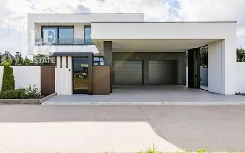 2-этажный коттедж 435 м² с отделкой