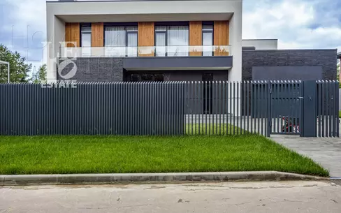 2-этажный коттедж 604 м² с отделкой