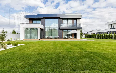 2-этажный коттедж 435 м² с отделкой