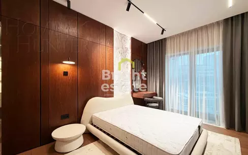 4-КОМН. КВАРТИРА С ОТДЕЛКОЙ 200 М² НА 7 ЭТАЖЕ