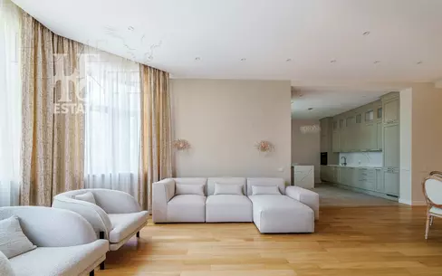 4-комн. кв., 197.3 м², 4/7 этаж