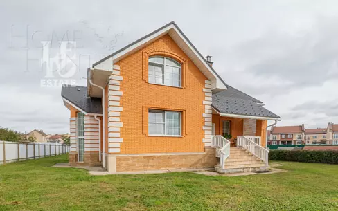 2-этажный коттедж 260 м² с отделкой