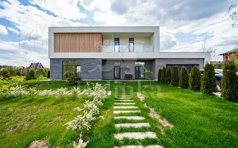 2-этажный коттедж 350 м² с отделкой