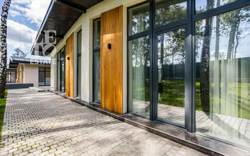 2-этажный коттедж 257 м² с отделкой