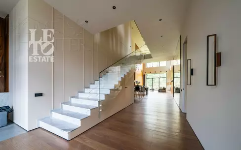 2-этажный коттедж 622 м² с отделкой