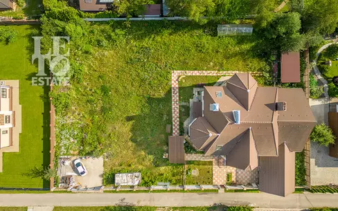 2-этажный коттедж 1 028 м² с отделкой