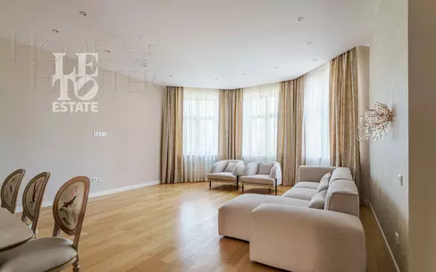 4-КОМН. КВАРТИРА С ОТДЕЛКОЙ 197.3 М² НА 4 ЭТАЖЕ