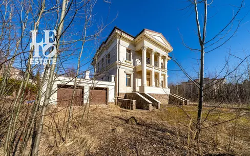 2-этажный коттедж 680 м² без отделки