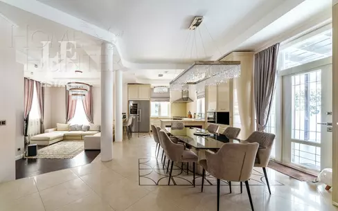 2-этажный коттедж 528.9 м² с отделкой