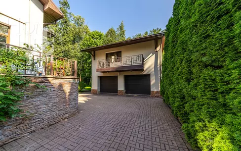 2-этажный коттедж 600 м² с отделкой