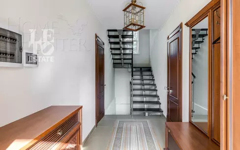 2-этажный коттедж 817 м² с отделкой