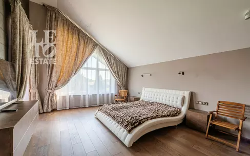 3-этажный коттедж 429 м² с отделкой