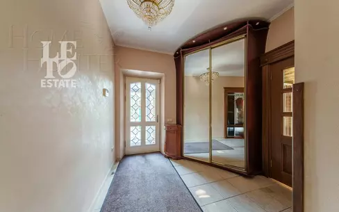 3-этажный коттедж 475 м² с отделкой