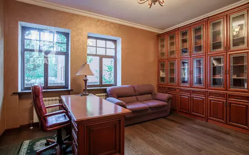 3-этажный коттедж 788 м² с отделкой