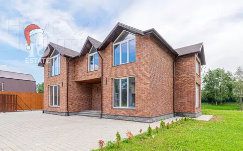 2-этажный коттедж 398.2 м² без отделки