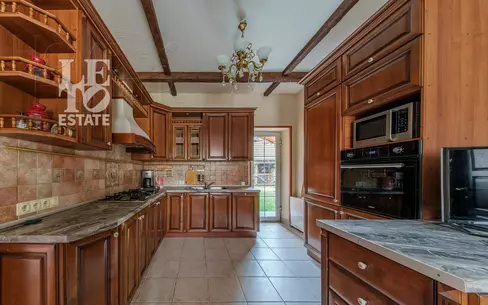 3-этажный коттедж 475 м² с отделкой