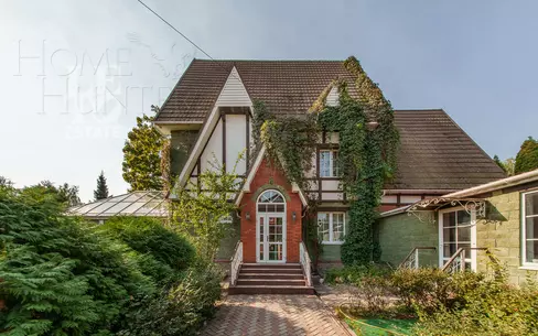 3-этажный коттедж 475 м² с отделкой