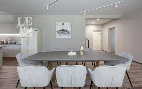 3-этажный коттедж 422 м² с отделкой