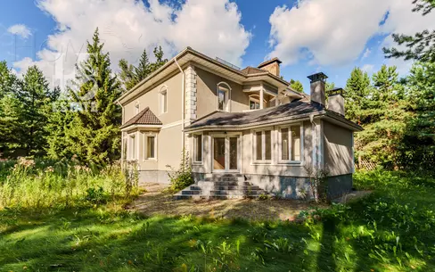 3-этажный коттедж 600 м² с отделкой