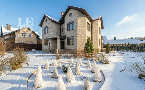 2-этажный коттедж 360 м² с отделкой