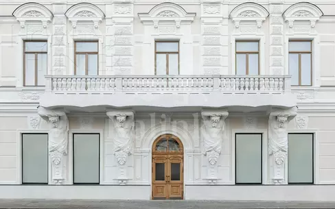 4-КОМН. КВАРТИРА С ОТДЕЛКОЙ 210 М² НА 2 ЭТАЖЕ