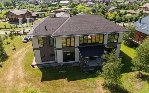 2-этажный коттедж 439 м² с отделкой