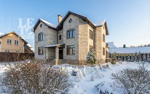 2-этажный коттедж 360 м² с отделкой