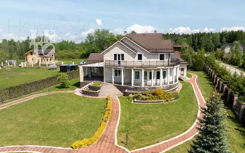 2-этажный коттедж 795 м² без отделки