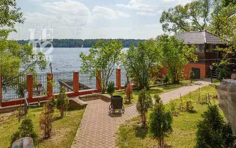 3-этажный коттедж 406 м² с отделкой