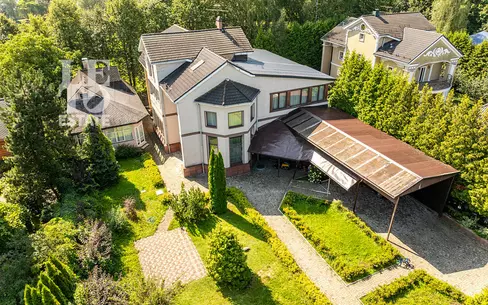 2-этажный коттедж 600 м² с отделкой