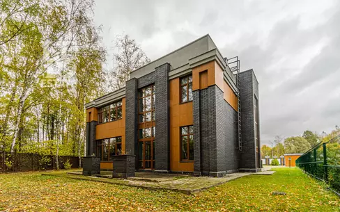 2-этажный коттедж 265 м² без отделки