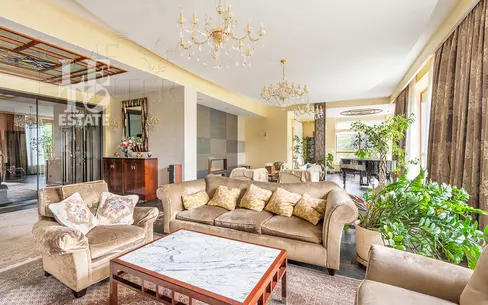 2-этажный коттедж 841 м² с отделкой