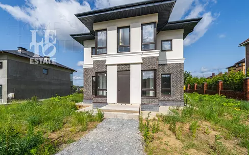 2-этажный коттедж 240 м² без отделки