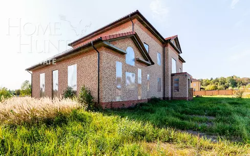 2-этажный коттедж 1 050 м² без отделки