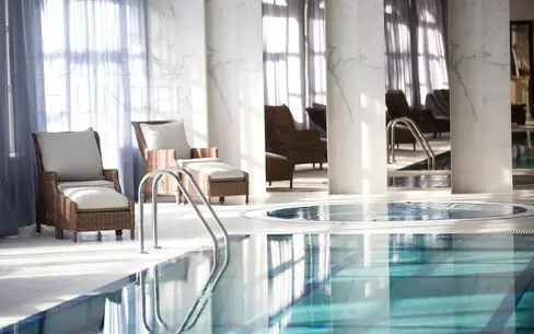 2-этажный коттедж 4 000 м² с отделкой