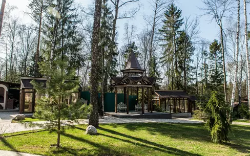 2-этажный коттедж 4 000 м² с отделкой