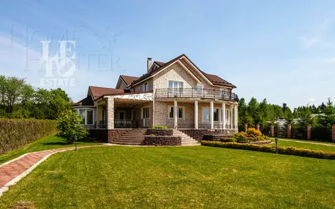 2-этажный коттедж 795 м² без отделки