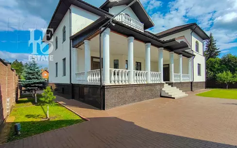 2-этажный коттедж 1 350 м² без отделки