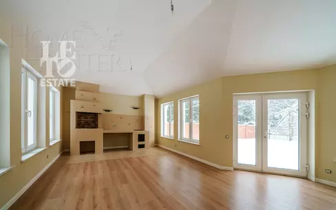 3-этажный коттедж 600 м² с отделкой