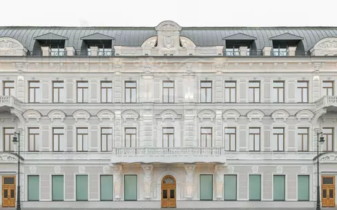 4-комн. кв., 210 м², 2/4 этаж