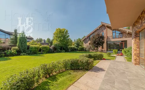 2-этажный коттедж 699 м² с отделкой