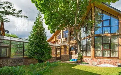 3-этажный коттедж 310 м² с отделкой