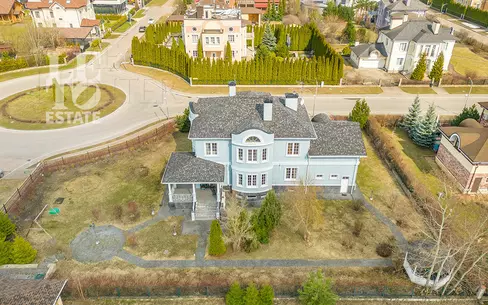 2-этажный коттедж 550 м² с отделкой